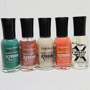 SALLY HANSEN HARD AS NAILS XTREME WEAR LOT OF 5 ASSORTED COLORS NEW NAIL POLISH